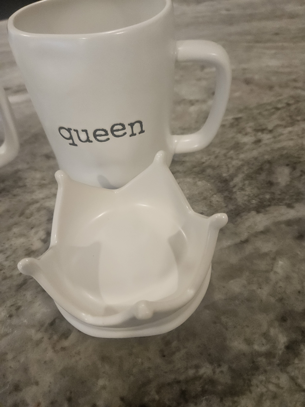Joseph White 'King' and 'Queen' Crown Ceramic Mug Set - Picture 2 of 6